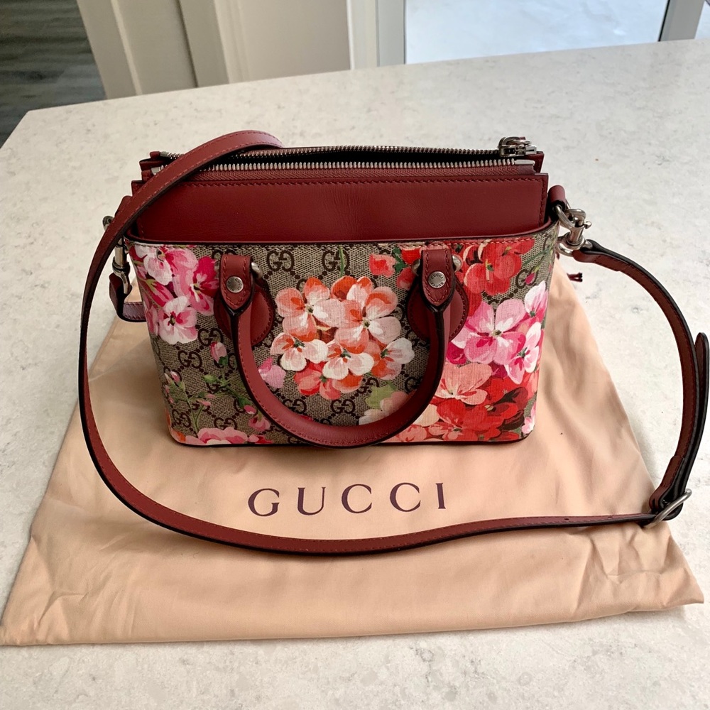 ❌SOLD❌ Gucci Supreme blooms crossbody - Picture 1 of 8